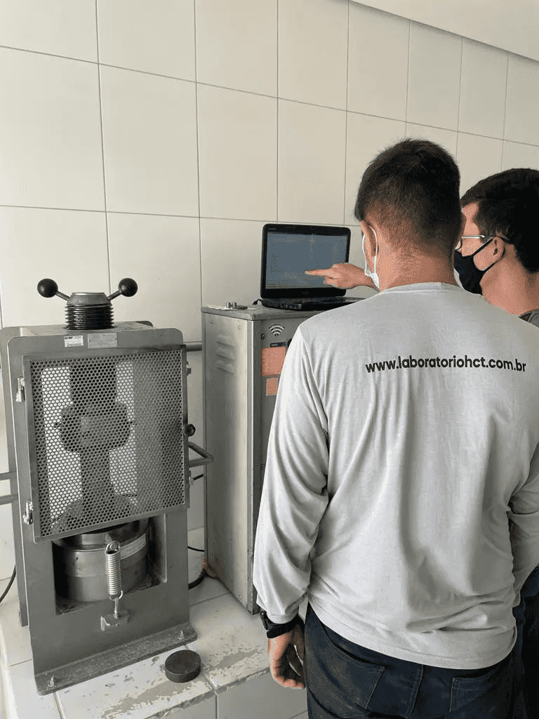 Compressão de Corpos de Prova Landing Image